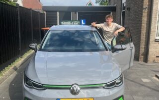 Tim Kee geslaagd @rijschoolbybart.nl
